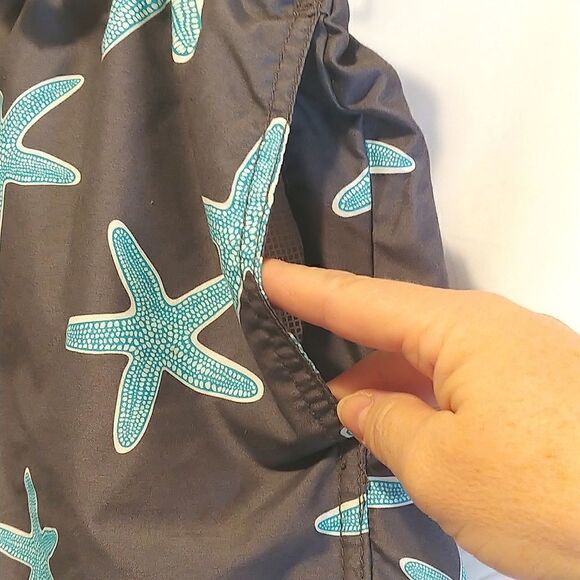 Kanu Surf. Swim shorts. Size Medium. Like New. - Picture 3 of 9